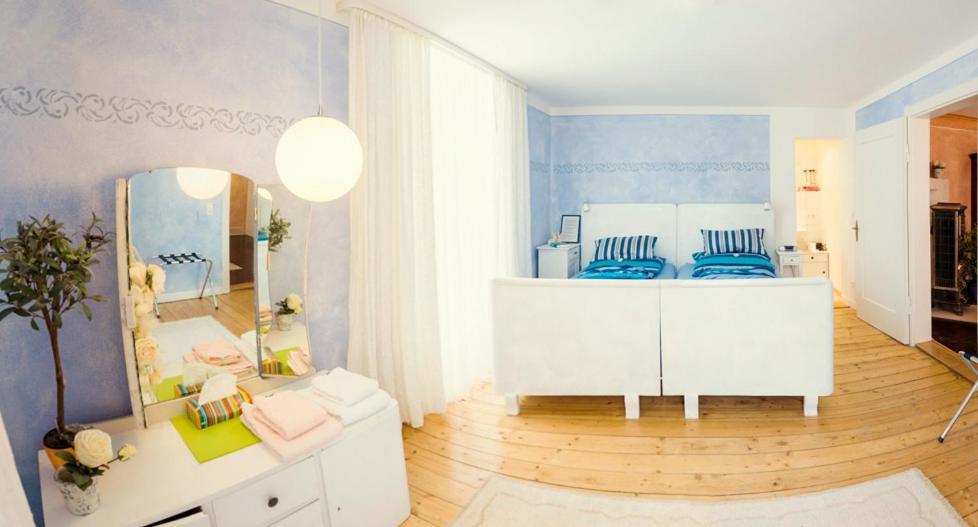 Landhotel Untere Muehle Strassberg Esterno foto