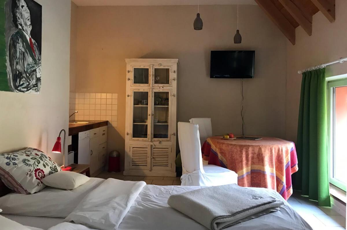 Landhotel Untere Muehle Strassberg Esterno foto