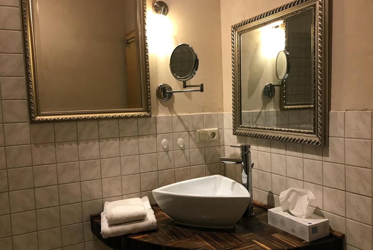 Landhotel Untere Muehle Strassberg Esterno foto
